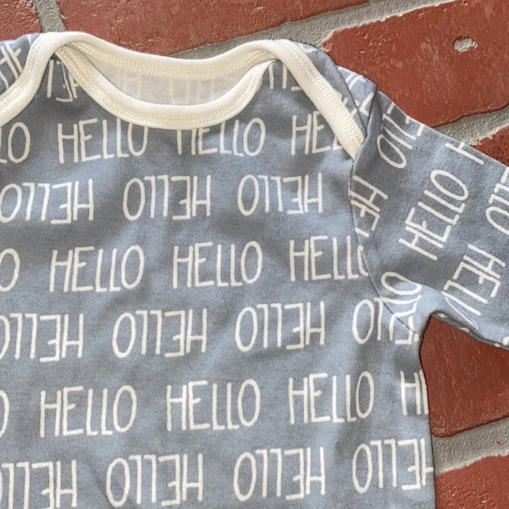 New baby “hello” newborn gown & white thermal baby blanket